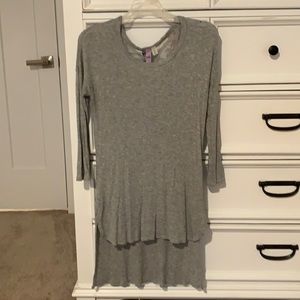 Open back gray medium top